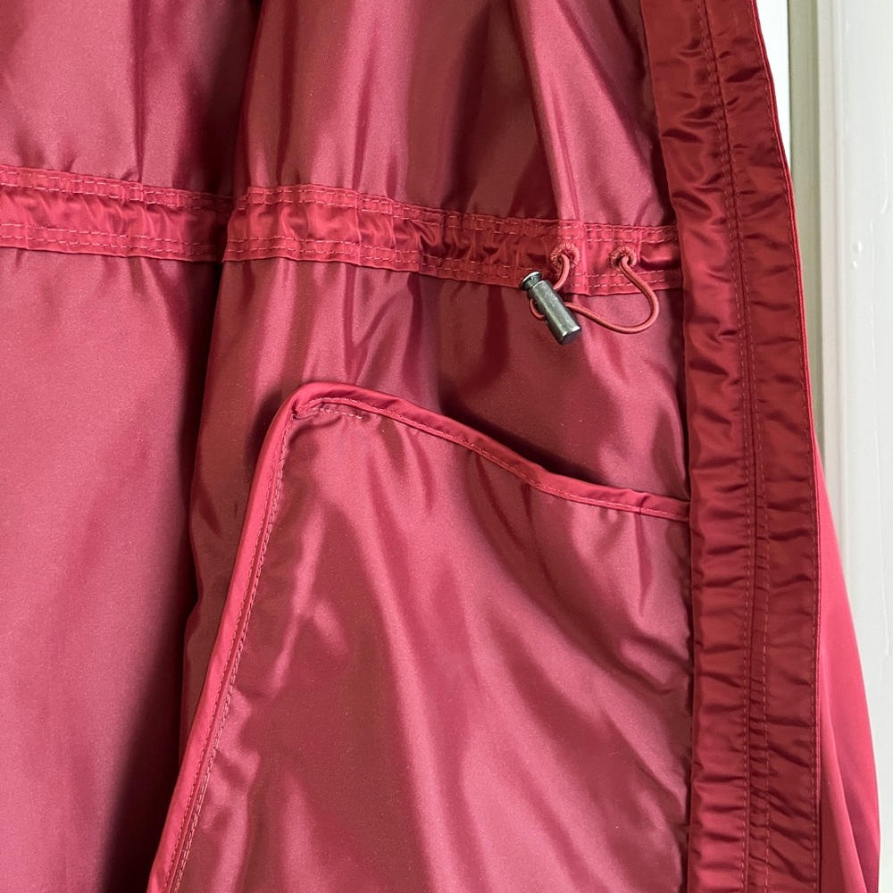 🦋 Athleta | Women’s Red Escape Jacket Size: Small (no hood) - Picture 9 of 10